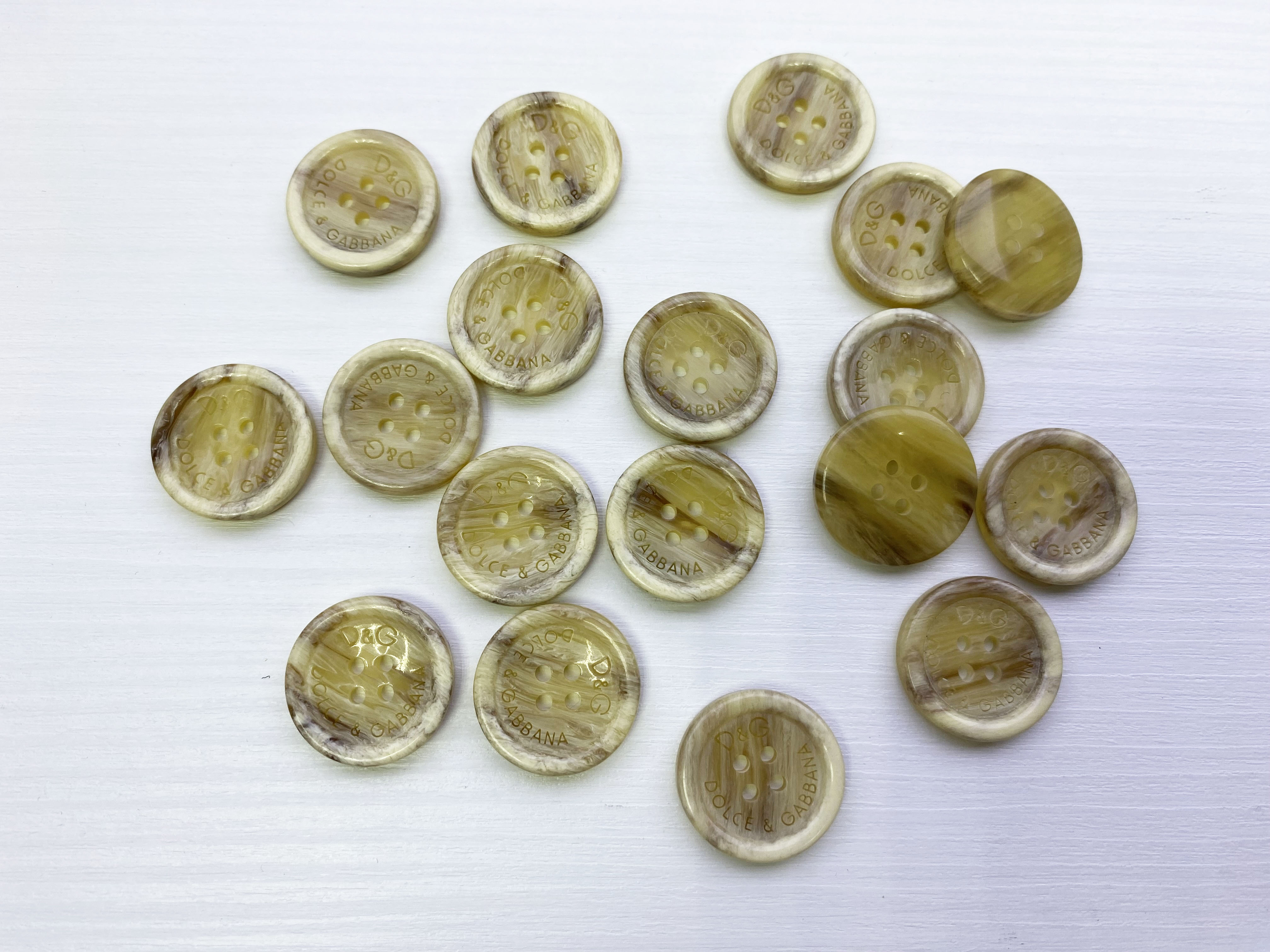 6607 Пуговица  ПГ 1