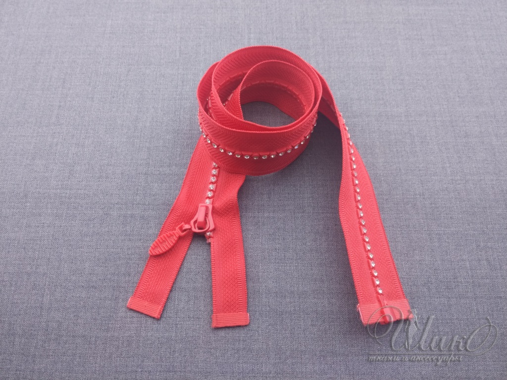 Молния тр.со страз. 55-60см красный  ПГ 70799 3